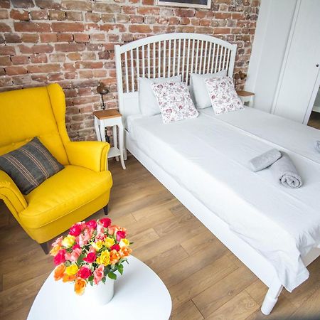 Lion'S Bridge Boutique 2Bdrm Apt, Top Center Gem Sofya Dış mekan fotoğraf