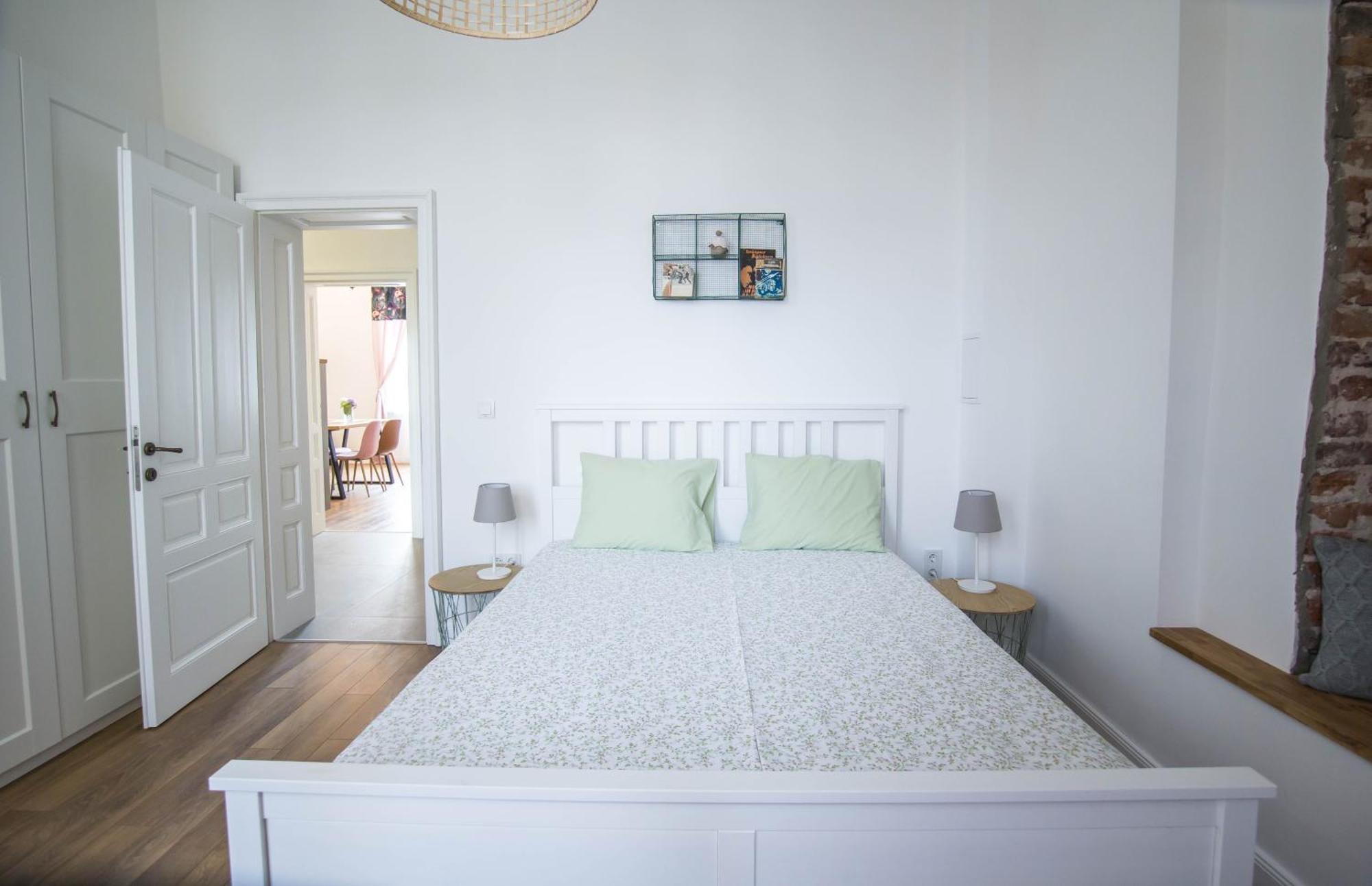 Lion'S Bridge Boutique 2Bdrm Apt, Top Center Gem Sofya Dış mekan fotoğraf