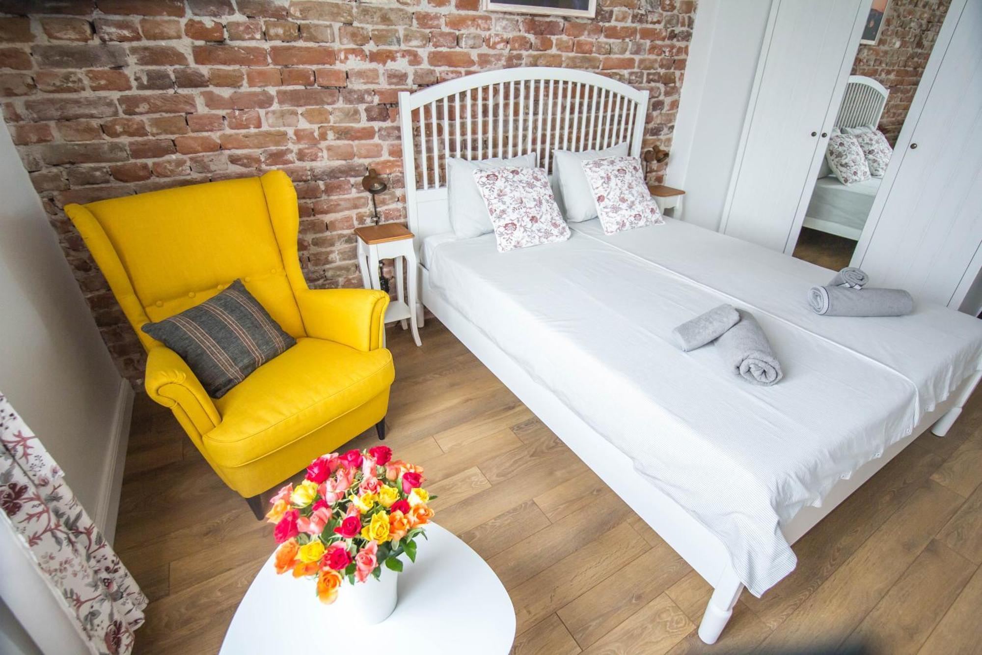 Lion'S Bridge Boutique 2Bdrm Apt, Top Center Gem Sofya Dış mekan fotoğraf